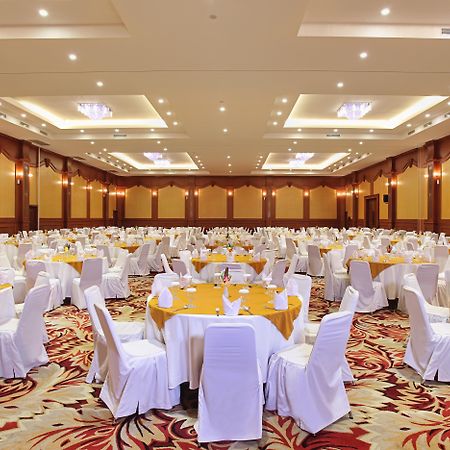 Lombok Raya Hotel Mataram Exteriör bild