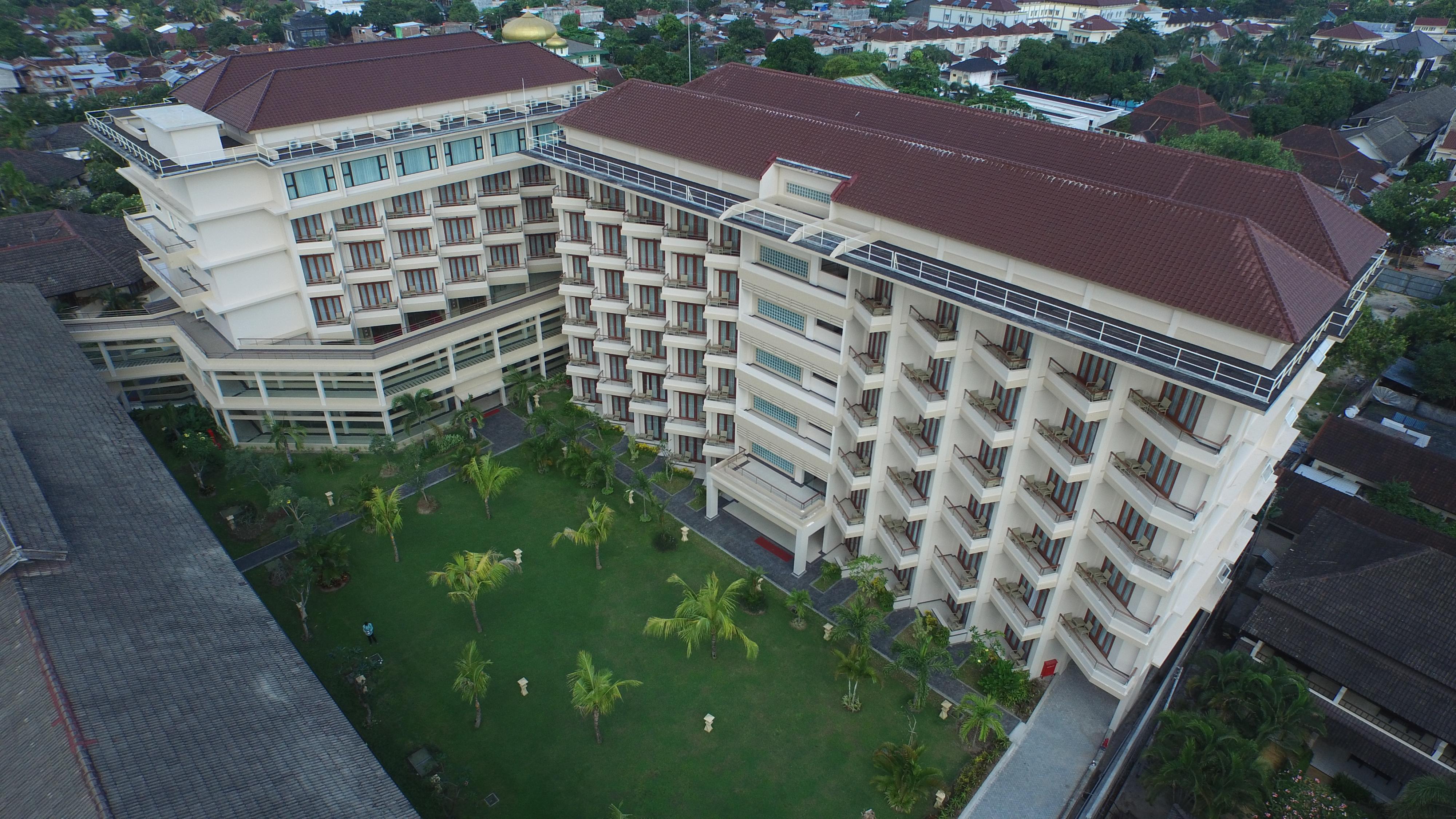 Lombok Raya Hotel Mataram Exteriör bild