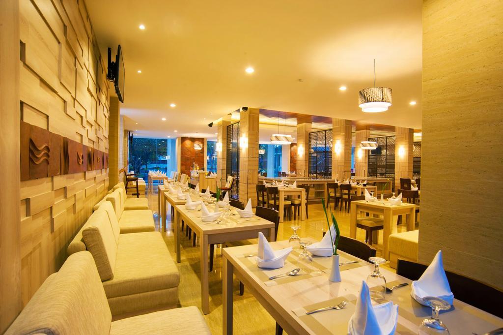 Lombok Raya Hotel Mataram Exteriör bild