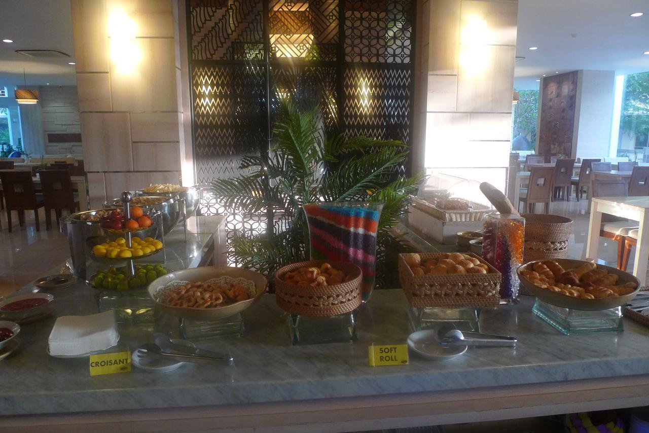 Lombok Raya Hotel Mataram Exteriör bild
