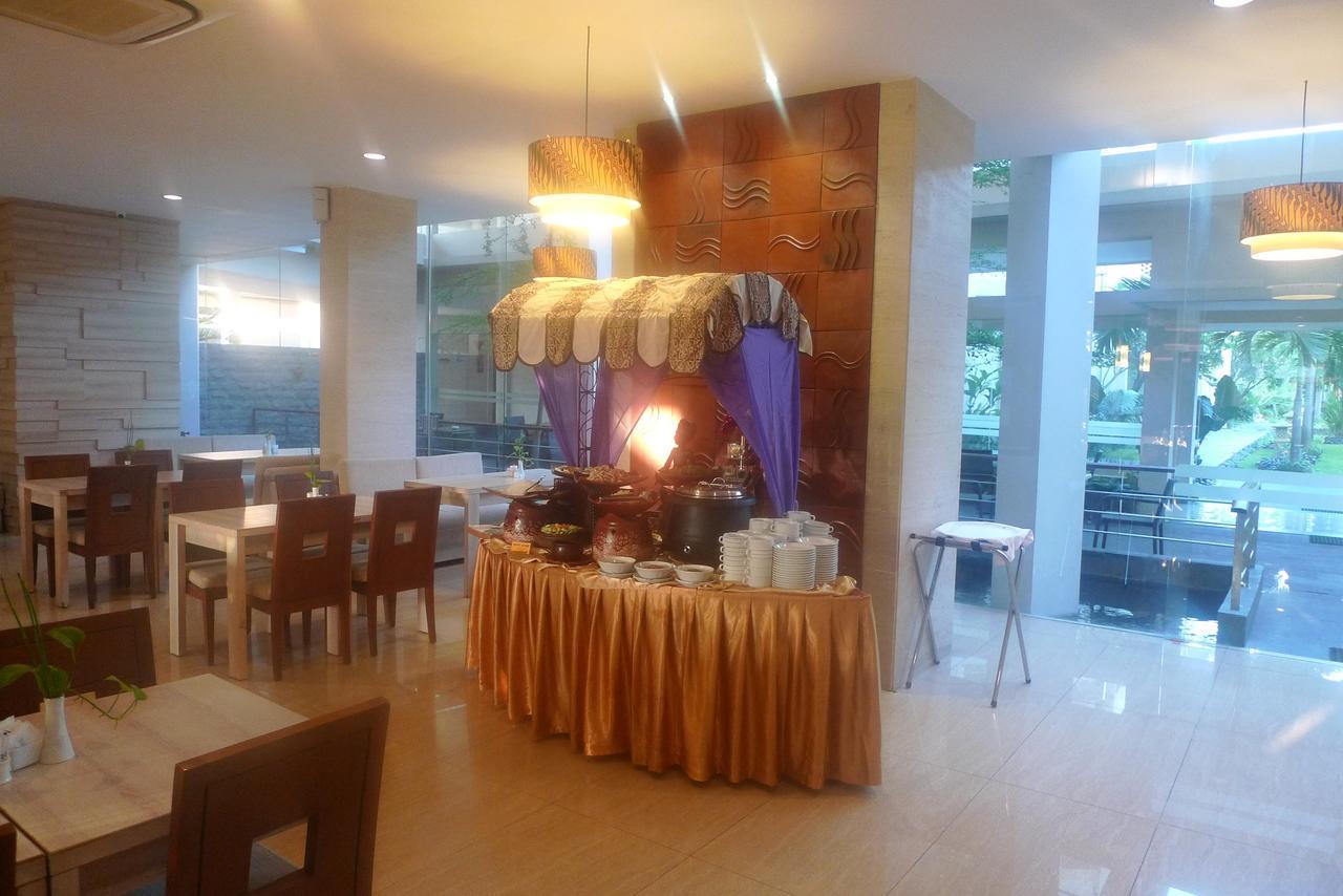 Lombok Raya Hotel Mataram Exteriör bild