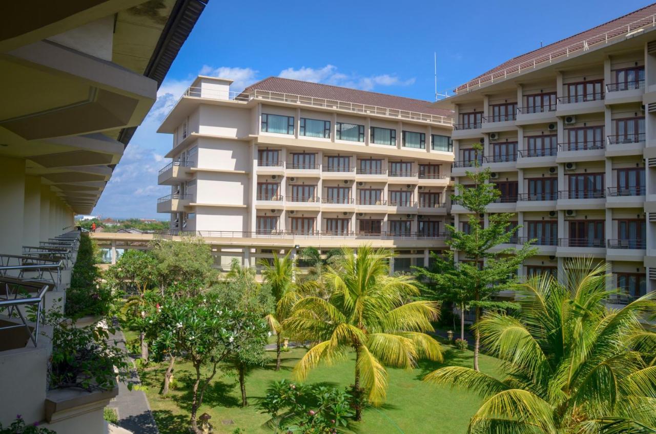 Lombok Raya Hotel Mataram Exteriör bild