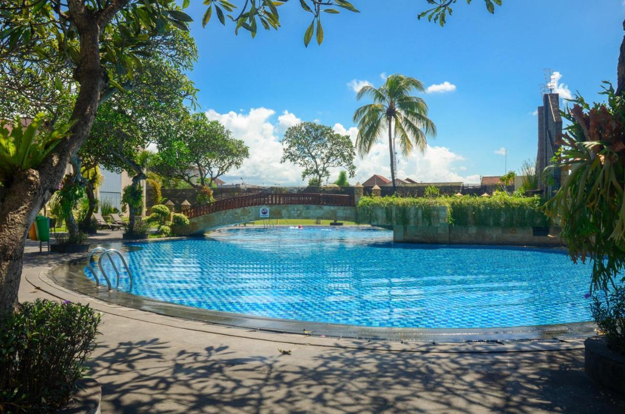 Lombok Raya Hotel Mataram Exteriör bild