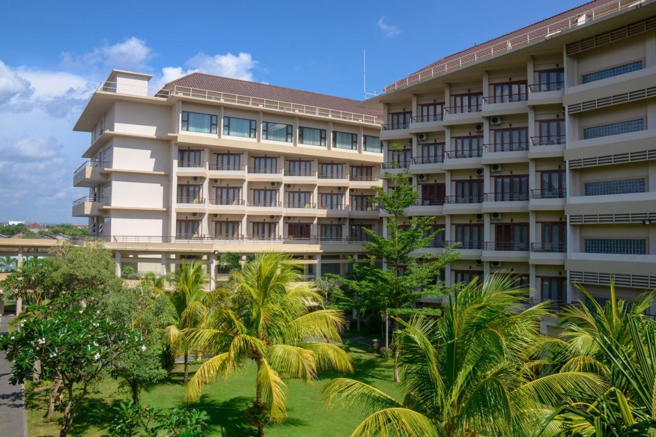 Lombok Raya Hotel Mataram Exteriör bild