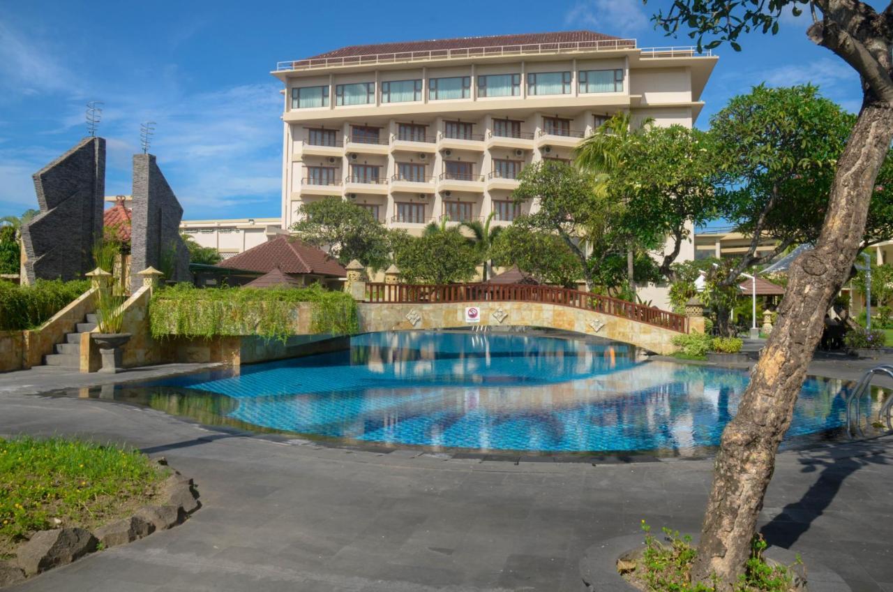 Lombok Raya Hotel Mataram Exteriör bild