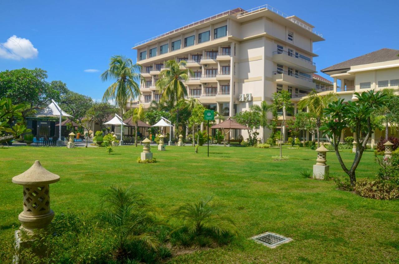 Lombok Raya Hotel Mataram Exteriör bild
