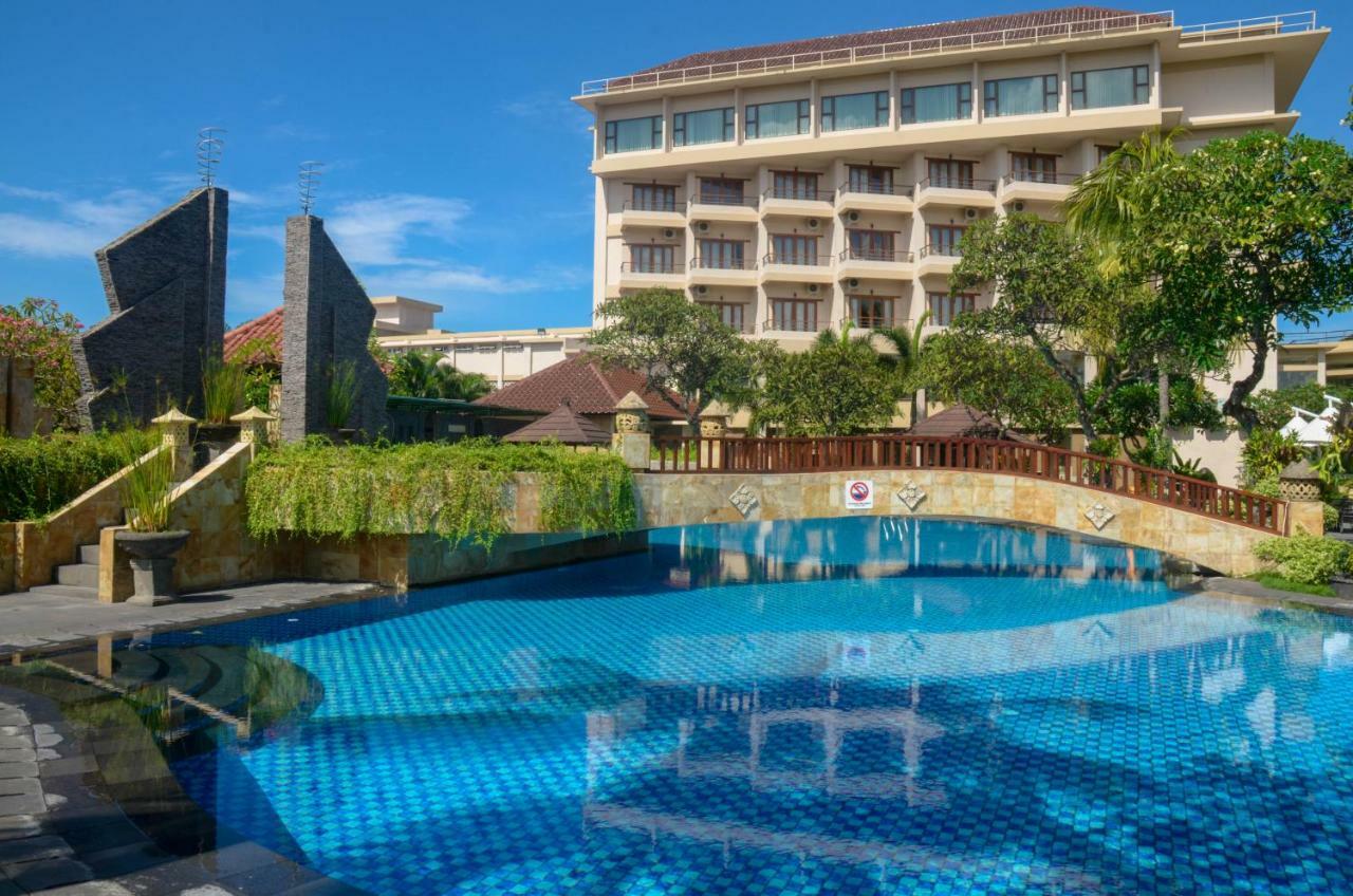 Lombok Raya Hotel Mataram Exteriör bild
